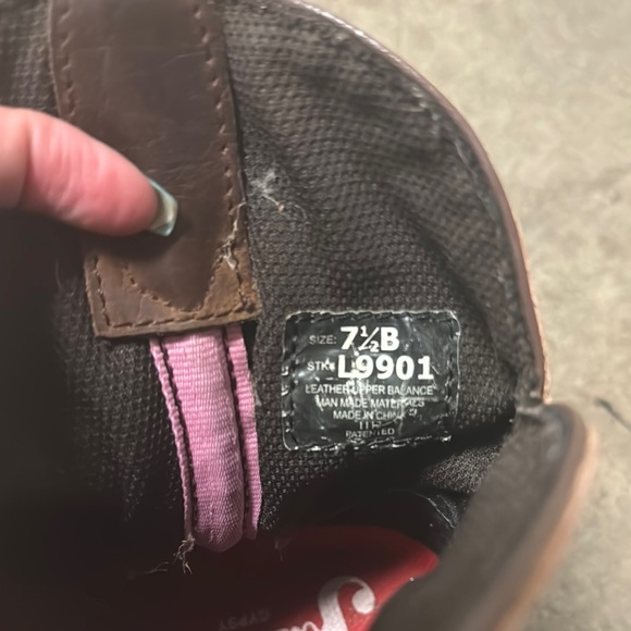 Women’s Justin Cowgirl Boots - Picture 2 of 6